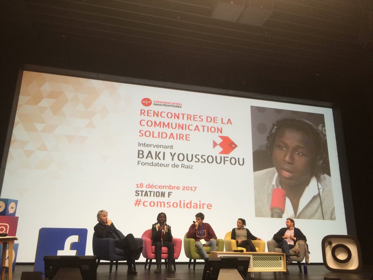 artivismi's tweet photo. Nous sommes potentiellement toutes et tous influenceur•es de notre propre communauté !@comWborders #ComSolidaire #Csf2017 https://t.co/vA0L2dcmg6