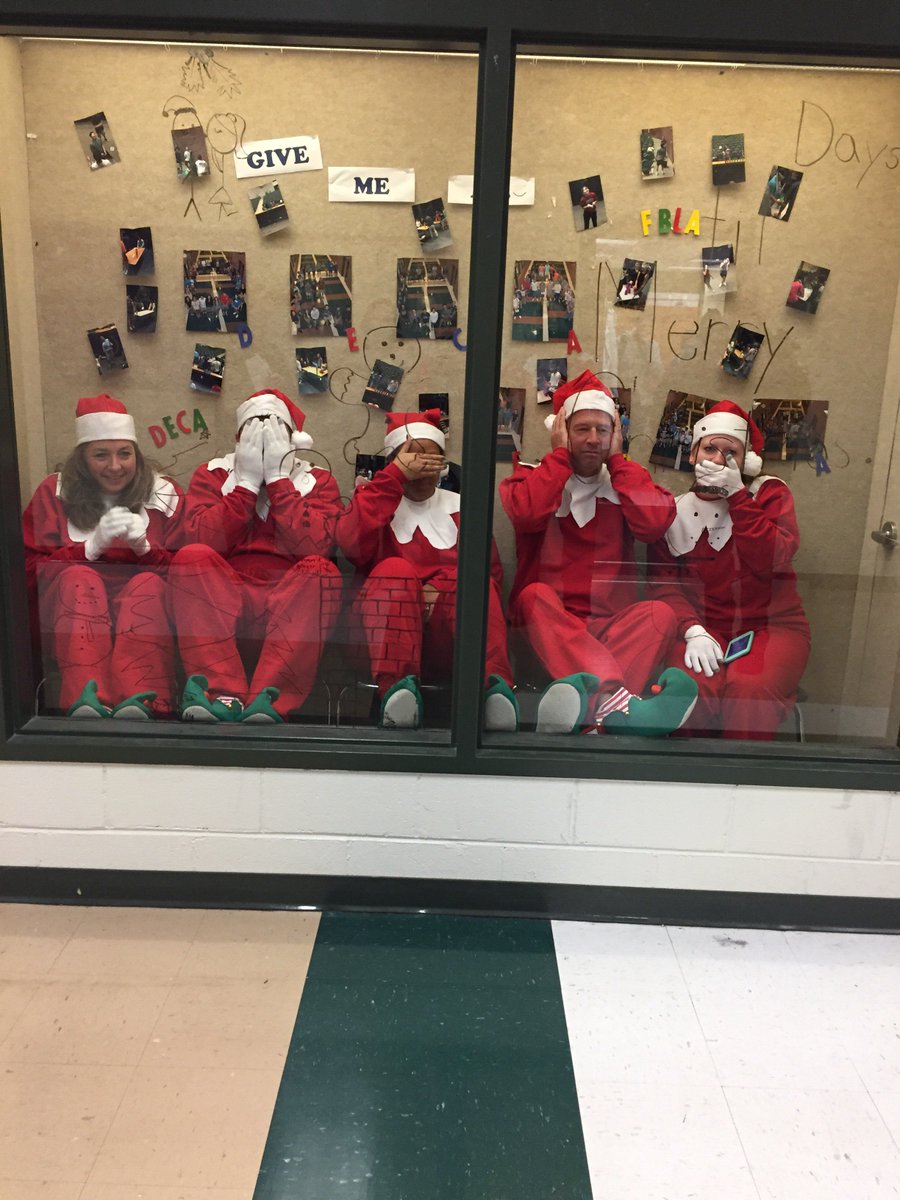 Where are the elves on the shelf