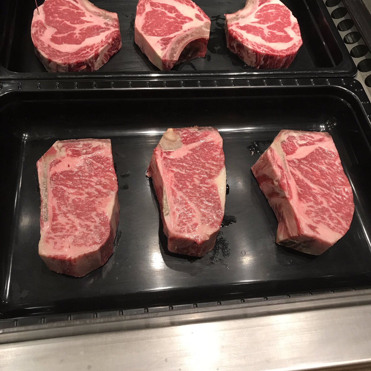 VladTheButcher's tweet photo. Look at these beauties!come and get yours 21oz Kansas Strip#onlyat#thehardrock#tampa#butcher#counciloak#@VladTheButcher https://t.co/dUClPzPuSQ