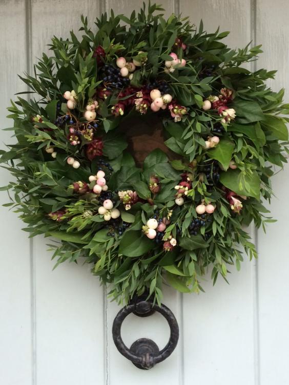 JustRoofLantern's tweet photo. Just Roof Lanterns will be closed from 5pm on Thursday 21st December 2017 to 9am on Tuesday 2nd January 2018. We wish you all a Merry Christmas and a prosperous New Year. https://t.co/N3OB6EN3uC