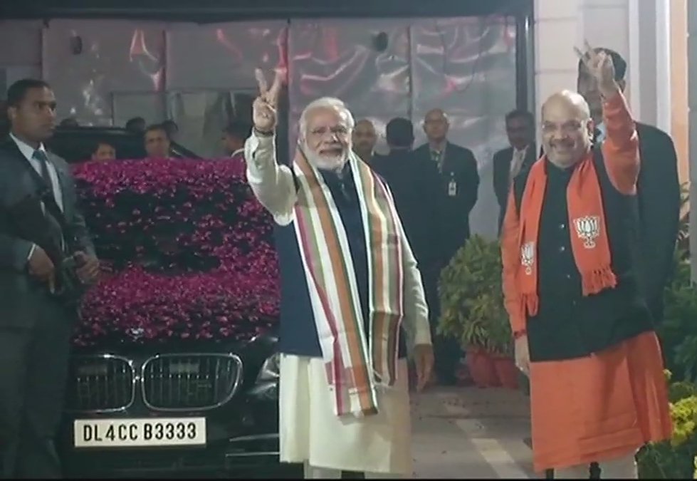 RupaliMore748's tweet photo. जीतेगा भाई जीतेगा, विकास ही जीतेगा..✌✌
Gujrat and Himachal Pradesh wins✌✌
@narendramodi जी और @AmitShah जी को बोहत बोहत बधाई💐💐

#GujaratVerdict 
#GujaratResults #GujaratElection2017 #ModiWaveInGujarat #ModiUnstoppable 

@BJP4India @BJP4Gujarat https://t.co/KIfyCFGSI9