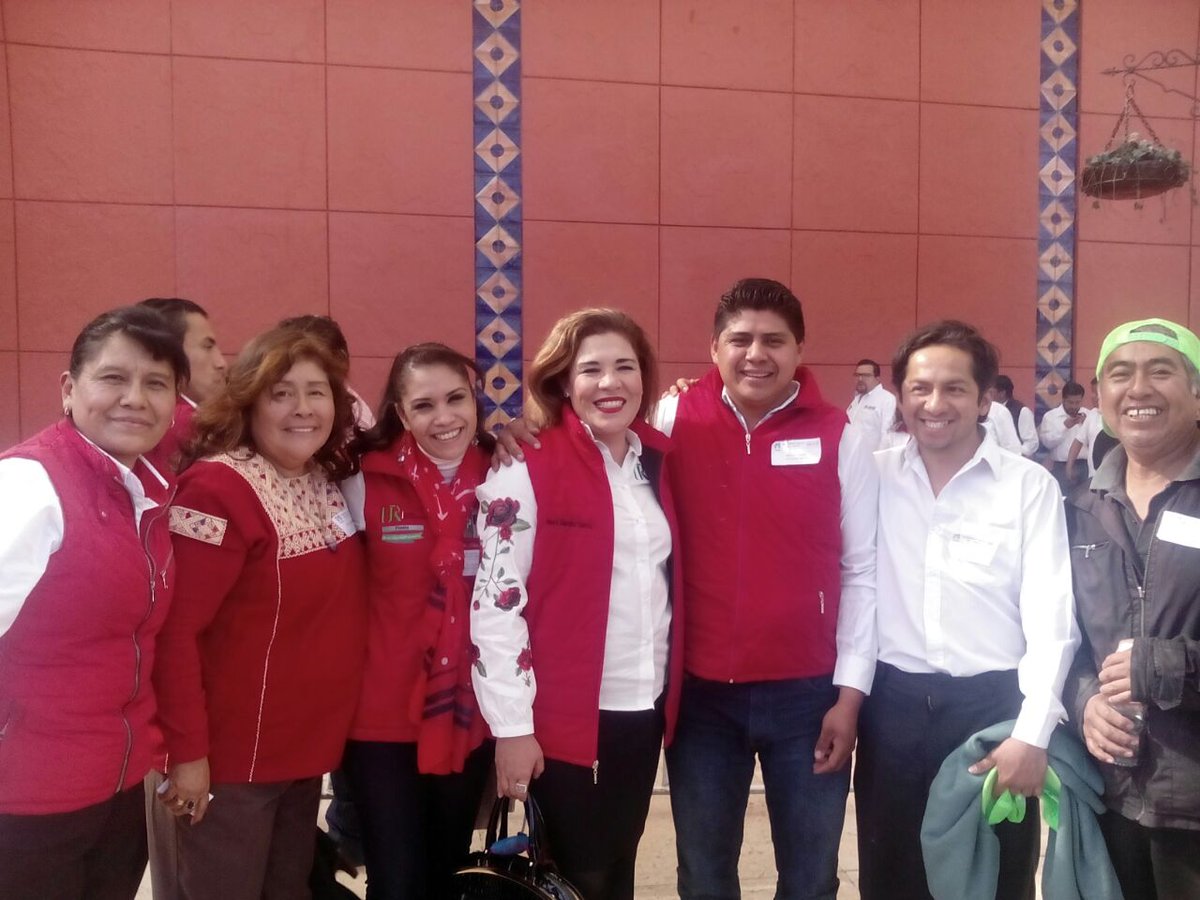 URIzucar's tweet photo. #PepeMeade en Puebla 
#RevolucionPresente https://t.co/H0J27IN6mw
