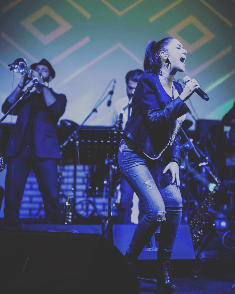 2017’nin son konserleri📣;
💥23 Aralık Vadistanbul Avm
💥27 Aralık Zorlu Avm
💥31 Aralık Ulus Borgo
<a href="/vadistanbul/">Vadistanbul</a> <a href="/ZorluCenterAVM/">Zorlu Center AVM</a> <a href="/borgokitchenbar/">BorgoKitchenBar</a> #sixpacklive