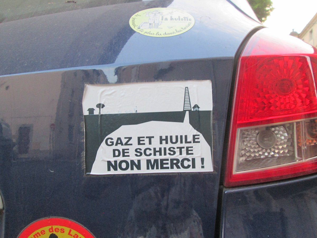 jenkt1's tweet photo. Viva La France @realjoecorre @frackfreemps #Frackminster https://t.co/WAfQc9qK4n