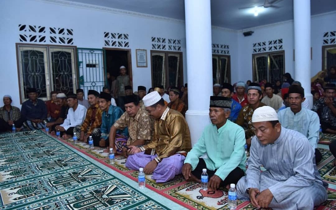pemkotjambi's tweet photo. Walikota Jambi @SY_fasha Menghadiri Peringatan Maulid Nabi Muhammad SAW, Bertempat Di Masjid Al Hidayah Paal Merah. 17/12 https://t.co/pCGqbr0iJG