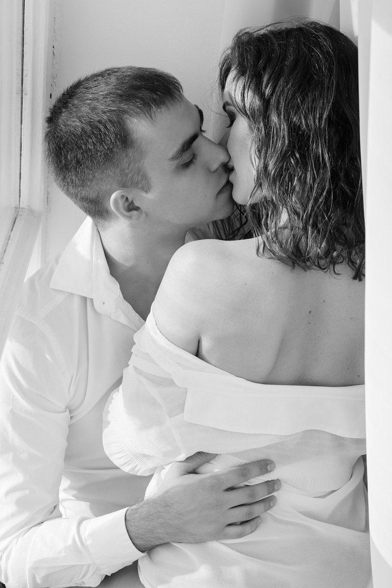 BucharestClub's tweet photo. Bring new passion into your sex life! Join https://t.co/PcGMNrUR2h now!

#swingers #openmarriage #lifestyle #poly #husband #wife #marriedlife #sex https://t.co/GQ8W9HiXgA
