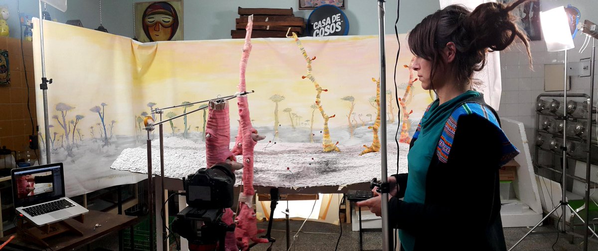Osaestudio's tweet photo. #ANTON vuelve con aventuras nuevas!
 Antes de fin de año, presentaremos el teaser de 
ANTON Y EL MUNDO RARO,  una serie de TV animada en stop motion, producida por  OSA, El Birque Animaciones y Joni Art
Esten atentos!  #antonyelmundoraro  #antonandthestrangeworld #stopmotion #TV https://t.co/Q1GyZfVAsx