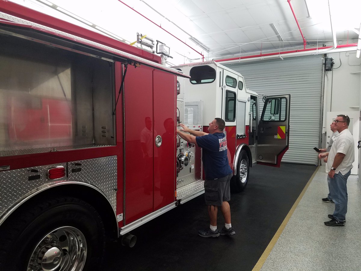 BedfordFD's tweet photo. Lt Daniels, Lt Ricker &amp; FF. Fedele checking out new rig at E-One factory https://t.co/wSbgRnE4oU