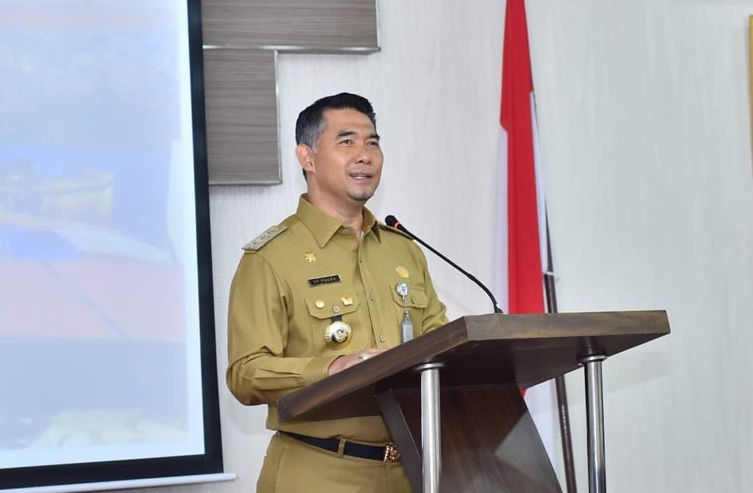 pemkotjambi's tweet photo. Walikota Jambi @SY_fasha Membuka Secara Resmi Kegiatan Sosialisasi Fasilitasi Peningkatan Kerjasama Antar Daerah Kota Jambi Tahun 2017,Bertempat Di Ruang Pola Kantor Walikota Jambi. 18/12 https://t.co/qYYEFWWgTN