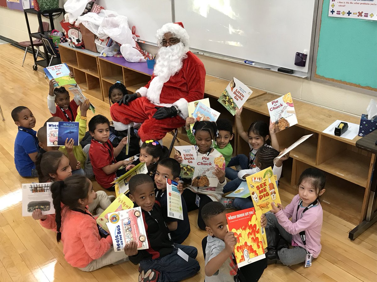 Reading our new books from #FirstBooksMarketplace with Santa ❄️📚<a href="/NLCCMS/">Northwest LC - CMS</a> <a href="/CMSLit/">✭</a>