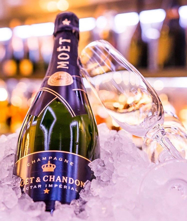 1230DC's tweet photo. It’s almost that time! The countdown begins... #NewYearsEve is right around the corner! Have you made your plans yet?! Join us! Check our #Facebook page for details! (📷 @champagneworldwide) https://t.co/UUxhnk8rK9