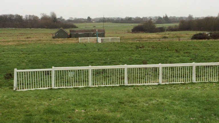 RacingPost's tweet photo. Lee Mottershead on Folkestone: "They once raced horses here. Five years on from the last of those races you would hardly know they ever did." https://t.co/1Pn12AaSiC