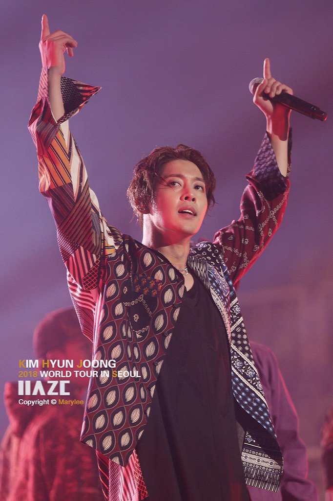 20171202 KHJ World Tour 'HAZE' in Seoul
【Please DON'T cut the logo and modify the picture.】#김현중 #KimHyunJoong #HAZE