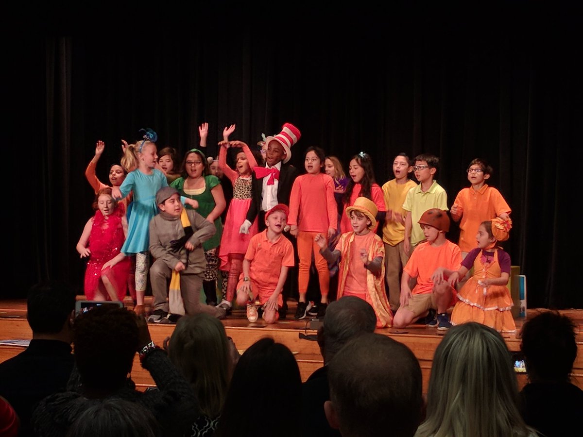 yahouston's tweet photo. Bravo! @HarvardSchool musical theater students and Ms. O'Donnel, from #interactivetheater. All K-5 students experience #dance, #theater, and #acting together for a unique #artseducation. @HISDFineArt @JB_HISD_Theatre #peterpan #seusical https://t.co/uxfYAYICid