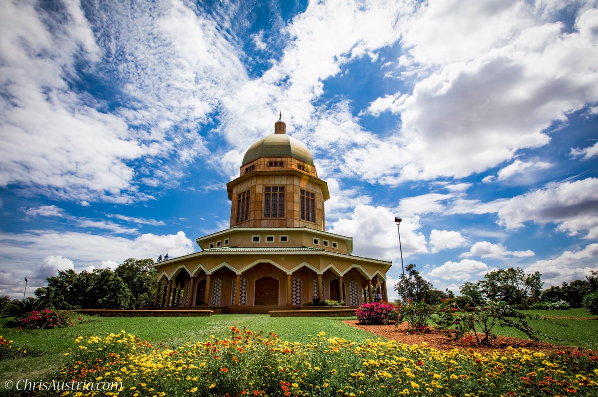 chrisaustria's tweet photo. This is the #Bahai Temple in #Kampala 🇺🇬 #Uganda. There are so many incredible places to visit in this city. Uganda enumira nyo #photography #travel #Africa https://t.co/202KA2eqaJ