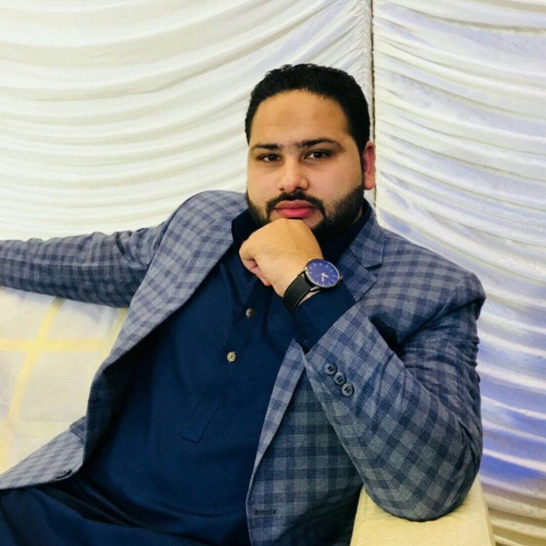 Atezaz1's tweet photo. #NewProfilePic https://t.co/Q0Qgbh0mlv