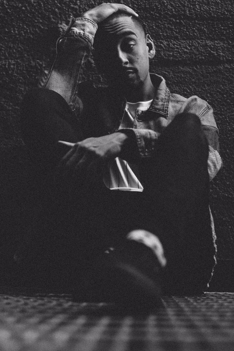 OHSNAPJEFF's tweet photo. @cooperfilmskc #portrait #editorial #blackandwhite #KCMO #Filmmaker https://t.co/oIpp9NSUAb