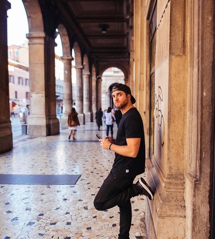 Everyone sends a happy birthday message to Rian Dawson 