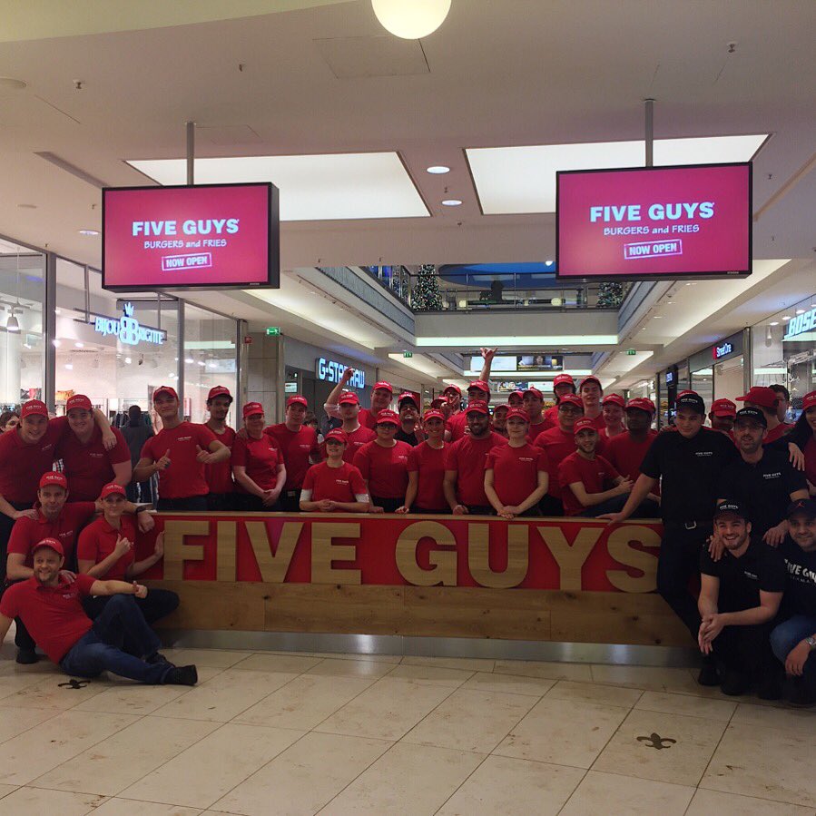 Essen ist seit heute das neue Zuhause von Five Guys! 😍 Schaut am Limbecker Platz vorbei und sagt Hallo 👋 Wir freuen uns auf euch! ❤️