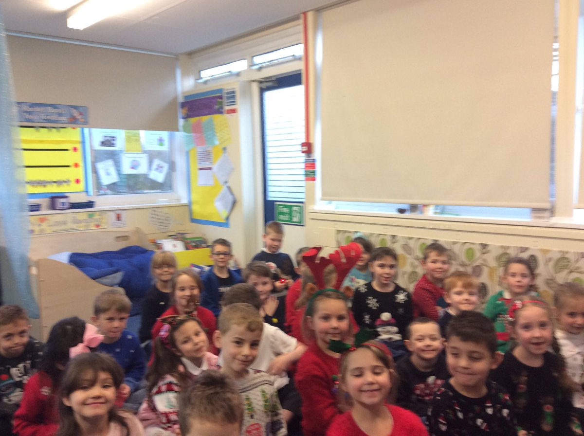 ashtreeclass16's tweet photo. Christmas Jumper Day - don't think I've had a class with everyone wearing one before! Ho Ho! https://t.co/ehXUeOXyIh