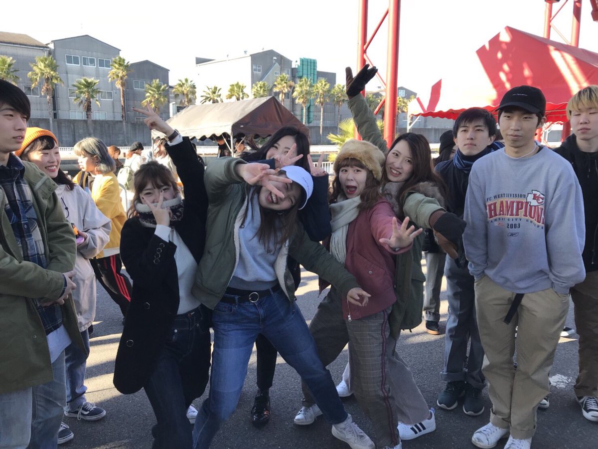 sum_saki's tweet photo. 何でこんなに楽しそうなんやろってゆう写真とbgirlになりましたってゆう写真☺️💓まだまだ昨日の余韻に浸って動画見ますよ〜〜
#SYMBOL大阪 #ReaRhythm https://t.co/s40Ckeesri