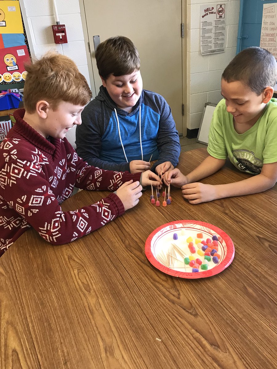 LesSeals's tweet photo. The great Christmas tree challenge. #teamwork #ProblemSolvers @RFESTigers https://t.co/ddV3bHgAUB
