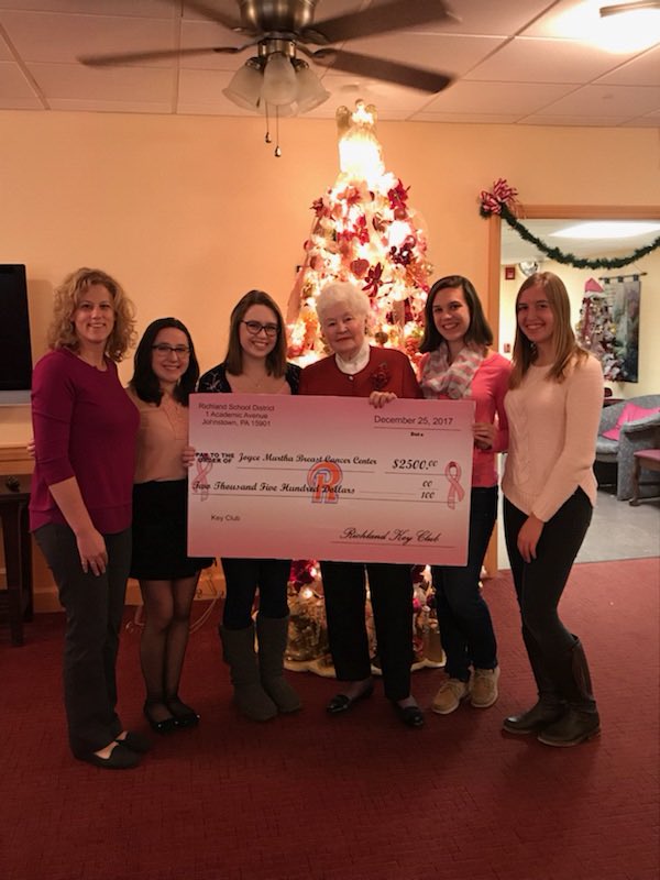 keyclubrichland's tweet photo. Richland Key Club presented a check to the Joyce Murtha Breast Care Center today w/ Mrs. Murtha & a representative from the center #ToLoveIsToServe https://t.co/XG4XU6i1tg
