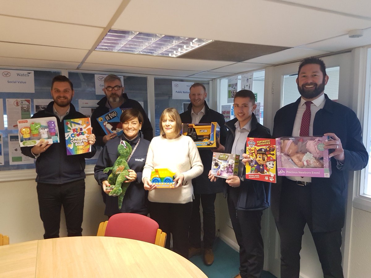 WatesGroup's tweet photo. Well done to our #Birmingham Living Space team, who are supporting @KidsOut's #GivingTree2017, and have collected toys to send to such a great cause. #MakeKidsHappy https://t.co/2y4GakfYUC