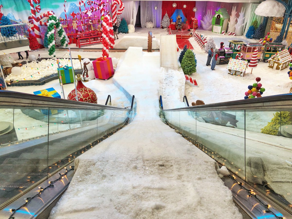 Casey's tweet image. we turned an abandoned shopping mall into a willy wonka winter wonderland.  and we shared it with 100 kids -- youtube.com/watch?v=0-7wMD…