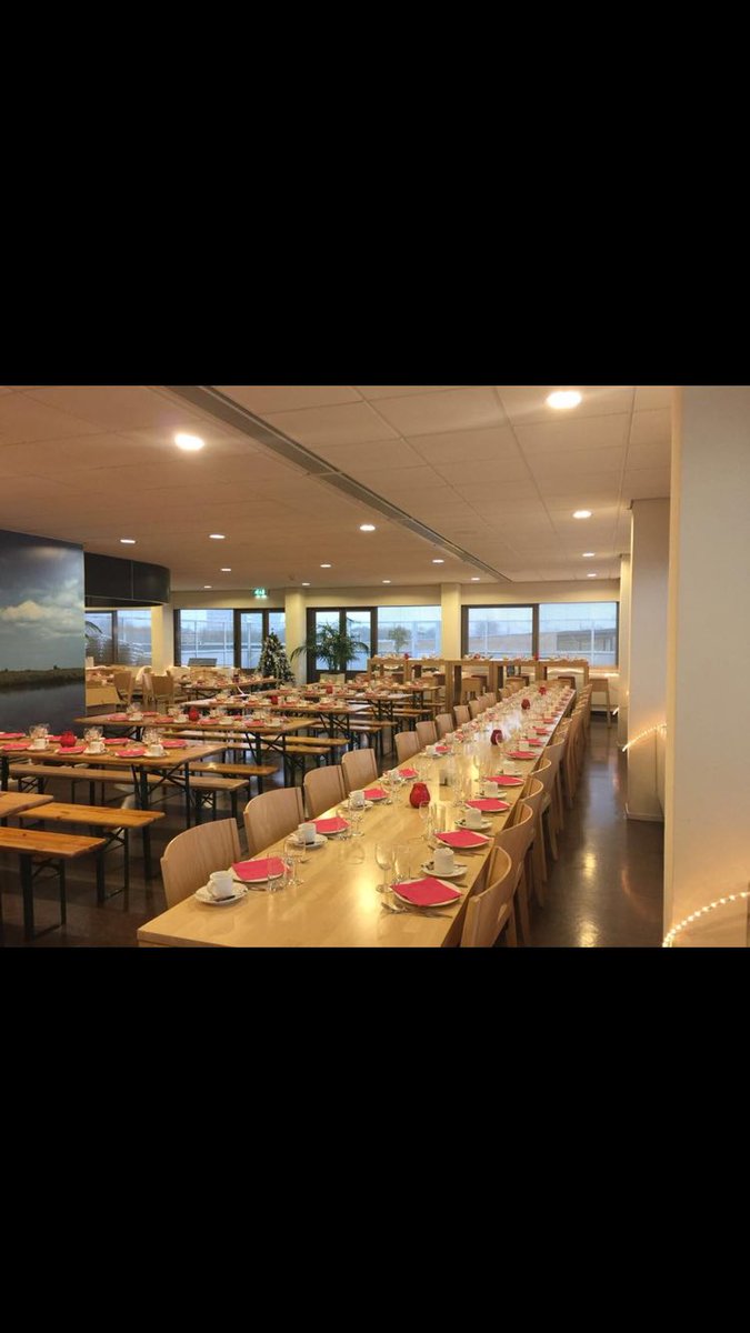 ElzingaCatering's tweet photo. Opbouw voor ontbijt morgenochtend in samenwerking met Evenetent https://t.co/dq18uhyPmm