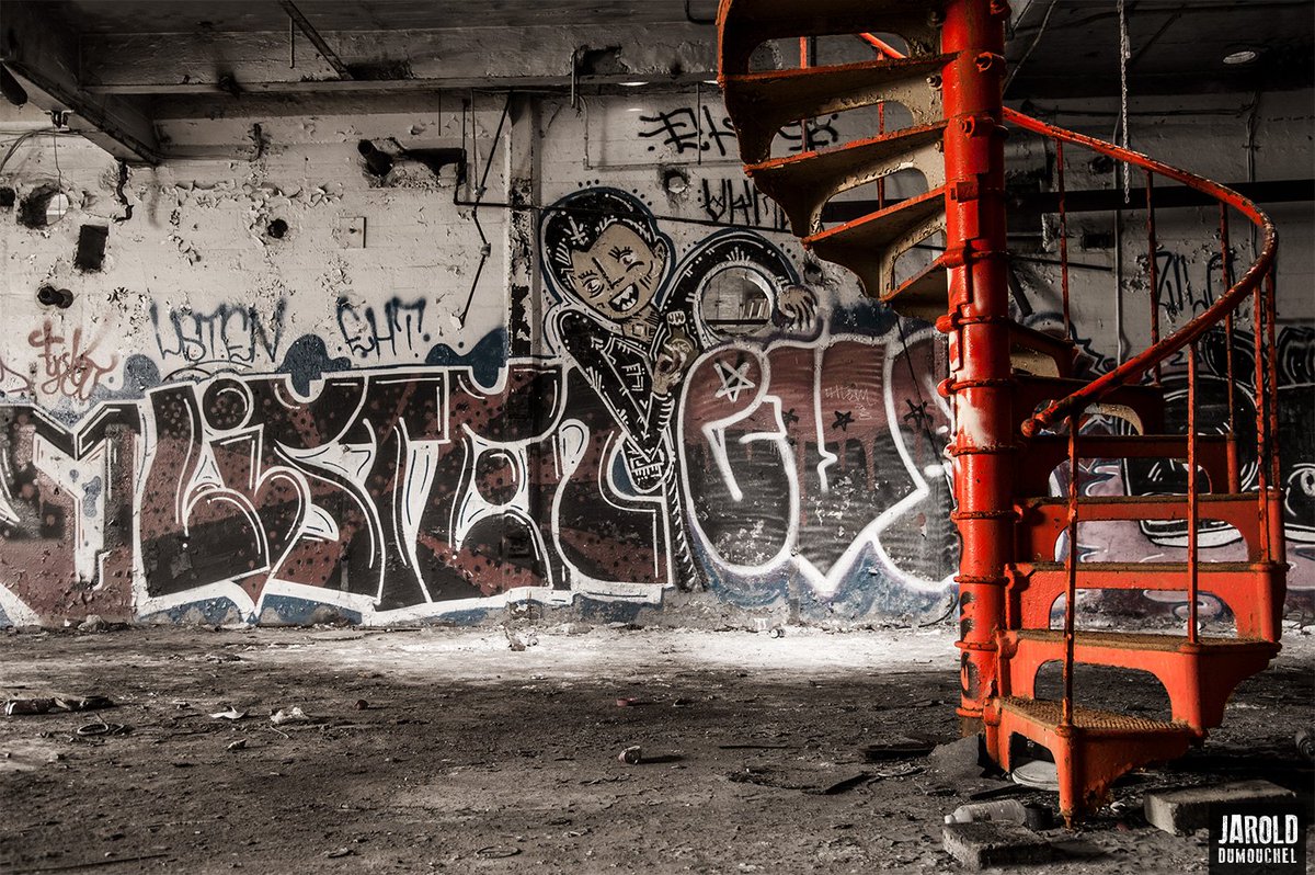 urbexplayground's tweet photo. Abandoned factory

#abandonned #abandonné #abandonnedearth #jail #hugeplace #decay #abandonned_excellence #urbexnesia_ #abandonned.earth #urbex #urbanexploration #abandonnedplaces #urbanexplorer #urbexplaces #urbanDecay #wood #paper #urbex #rurex #decay #Montreal #plant #alstom https://t.co/VtCGS5i3SH