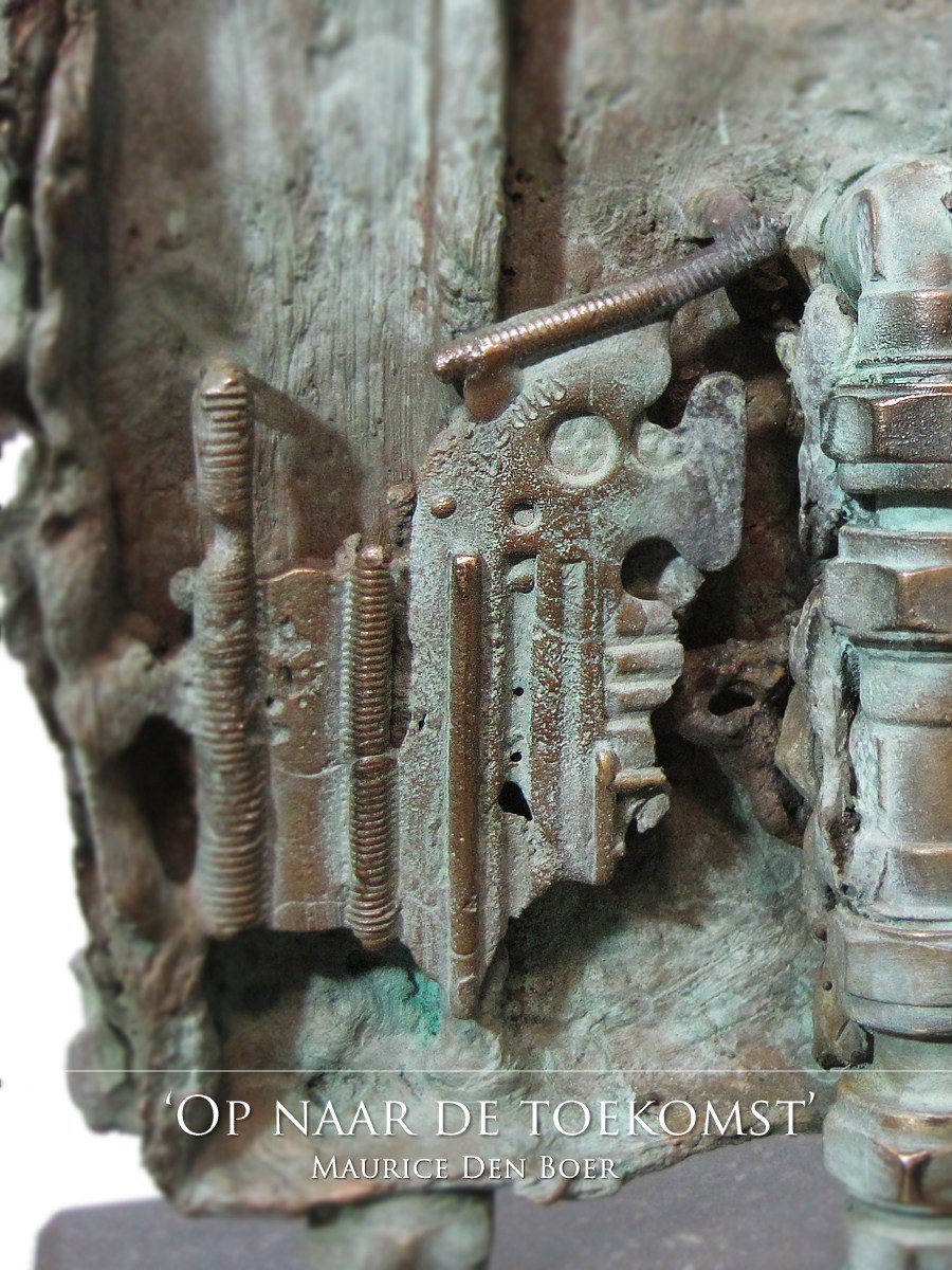 Bronzen beeld van een gevelsteen mauricedenboer.nl/bronzen-beeld-…