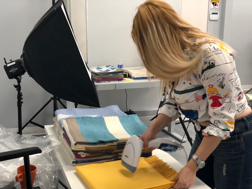 ISAAYDIN_NYC's tweet photo. Product Photography Studio - BTS- Update #productphotography #towells #pillows #throw https://t.co/Rj6EdfmT4P https://t.co/cpPAH2anpR