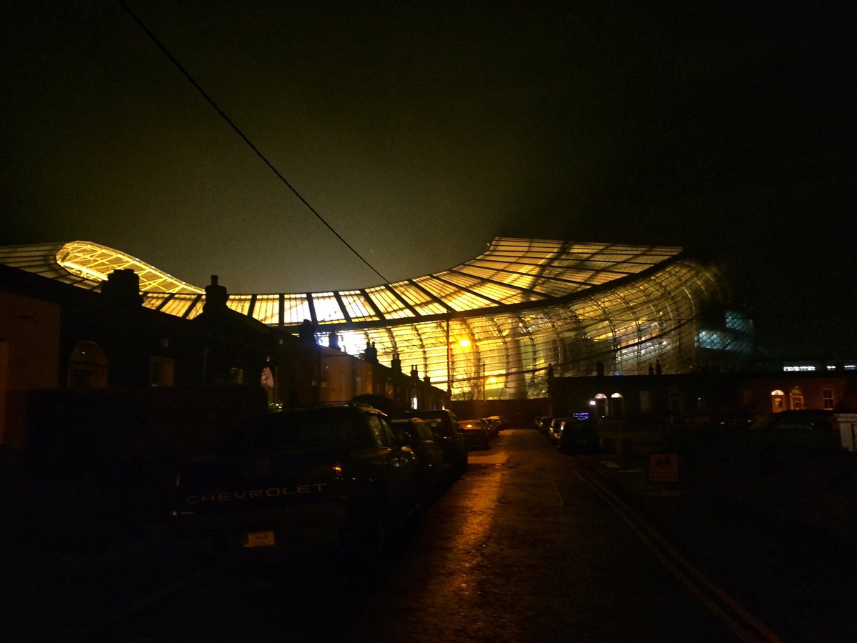 OBrienEoin's tweet photo. There is always one neighbour that goes OTT on the Christmas lights #dublin #ireland #discoverireland #aviva #avivastadium #christmas #christmaslights #landsdowneroad #ott https://t.co/LnPKPqmg34
