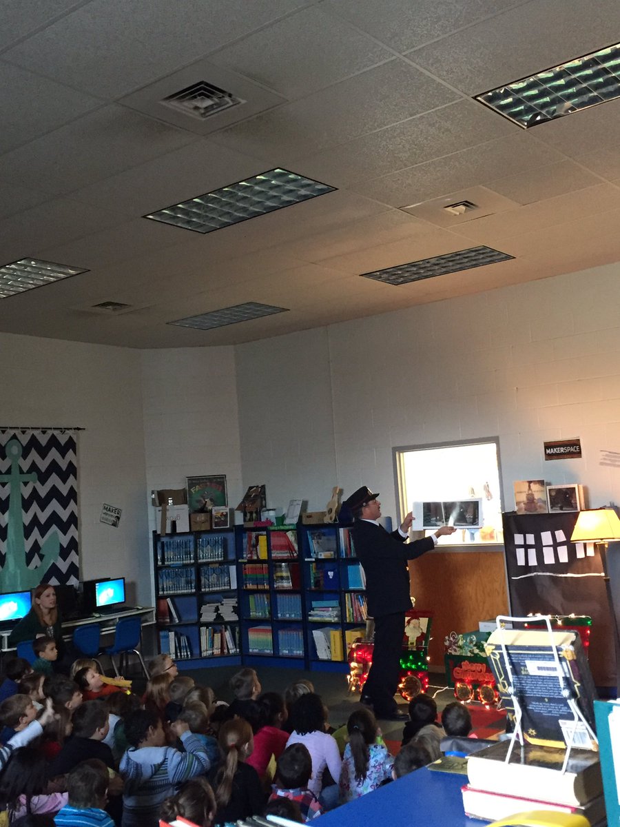 Polar Express Reading🎄🎅🏼❄️ #ChristmasSpirit #RoosR7