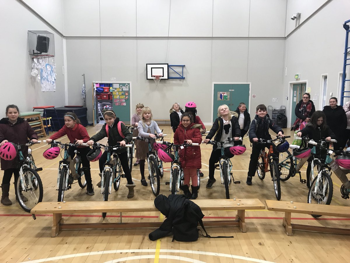 holyroodboxing's tweet photo. Successful Delivery and Hand Over Of #Bikes π΄π»ββοΈ to the #Kids in Moredun #CraigourPrimarySchool by Mr Orourke of #5MUProperties and #HelpingHands Volunteersππ»
4 more deliveries to go π΄π»ββοΈπ΄πΌββοΈπ΄π»ββοΈπ΄πΌββοΈ
Thank You to BAR REMOVALS #Edinburgh πͺπ» https://t.co/4d4nhgJHw4