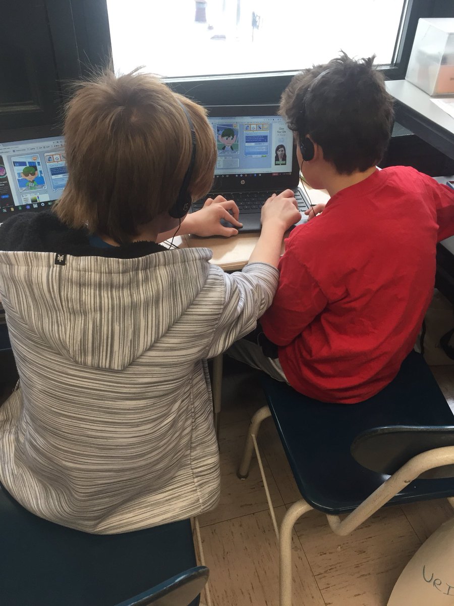 ricobaldes's tweet photo. At #JPSTechStrong is where students help each other to #Excel https://t.co/4mGa1RIF4A