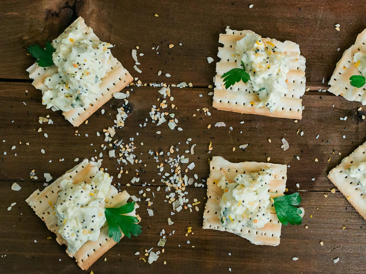 tacoboutitblog's tweet image. Friday Night: cup of tea, books,  and all the egg salad we can handle. 

PAR-TAY. bit.ly/2gv3Dfy