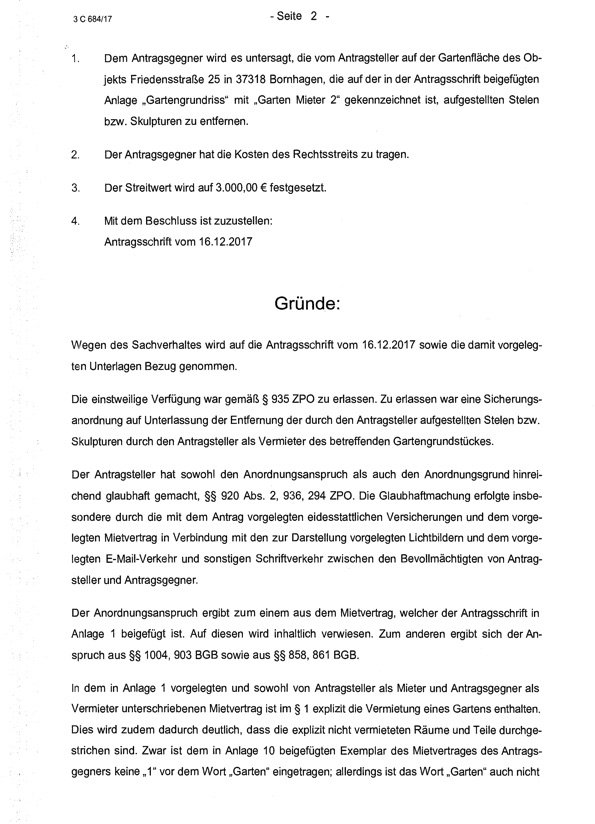 politicalbeauty's tweet photo. EIL: Hier ist das Urteil vom Gericht. Seit einer Woche droht uns der Vermieter, in einem Akt der Selbstjustiz das Mahnmal morgen früh beseitigen zu lassen. Das Gericht hat ihm untersagt, die Stelen zu entfernen oder auch nur anzutasten. Die Stelen werden Höcke weiter erfreuen! https://t.co/CHeQlR9JY9
