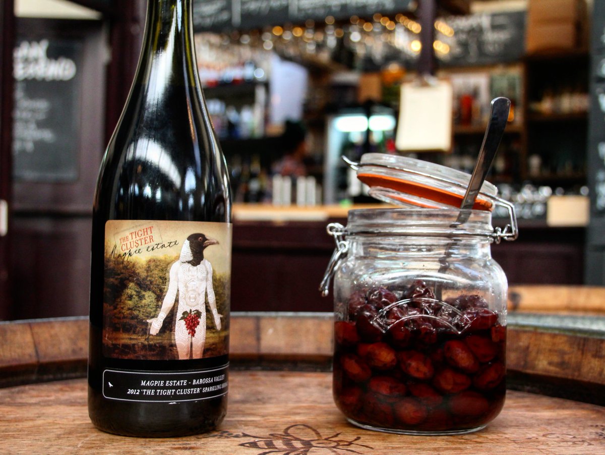 ReserveAlty's tweet photo. A sparkling red may sound farfetched, but with tangy, sweet cranberry you can’t fail to impress!
#12FlavoursofChristmas #shiraz #sparkling #Christmas #Market #Saucey https://t.co/72MhNkaqc9