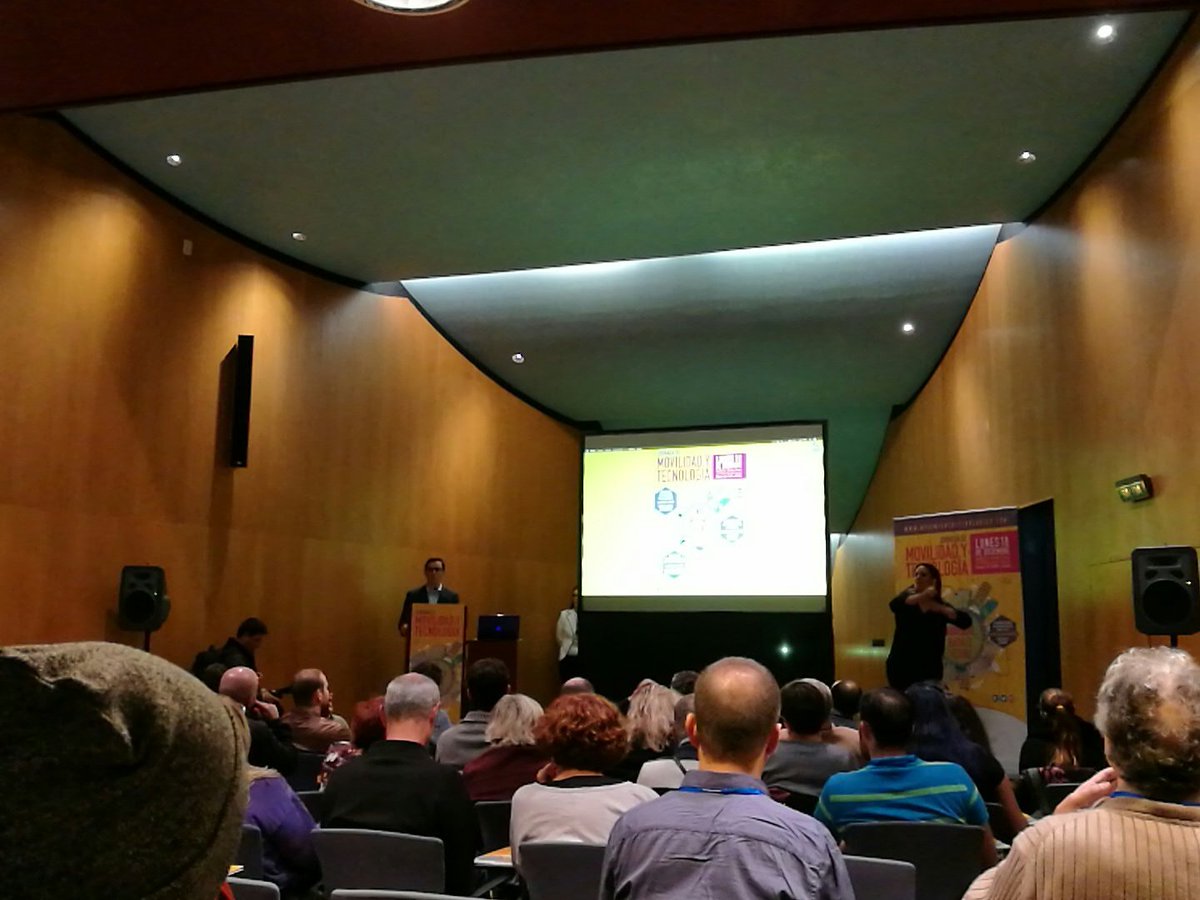 MR_Metaverso's tweet photo. Estamos en la Jornada de Movilidad y Tecnología en el Auditorio Alfredo Krauss https://t.co/2OxCctgawS