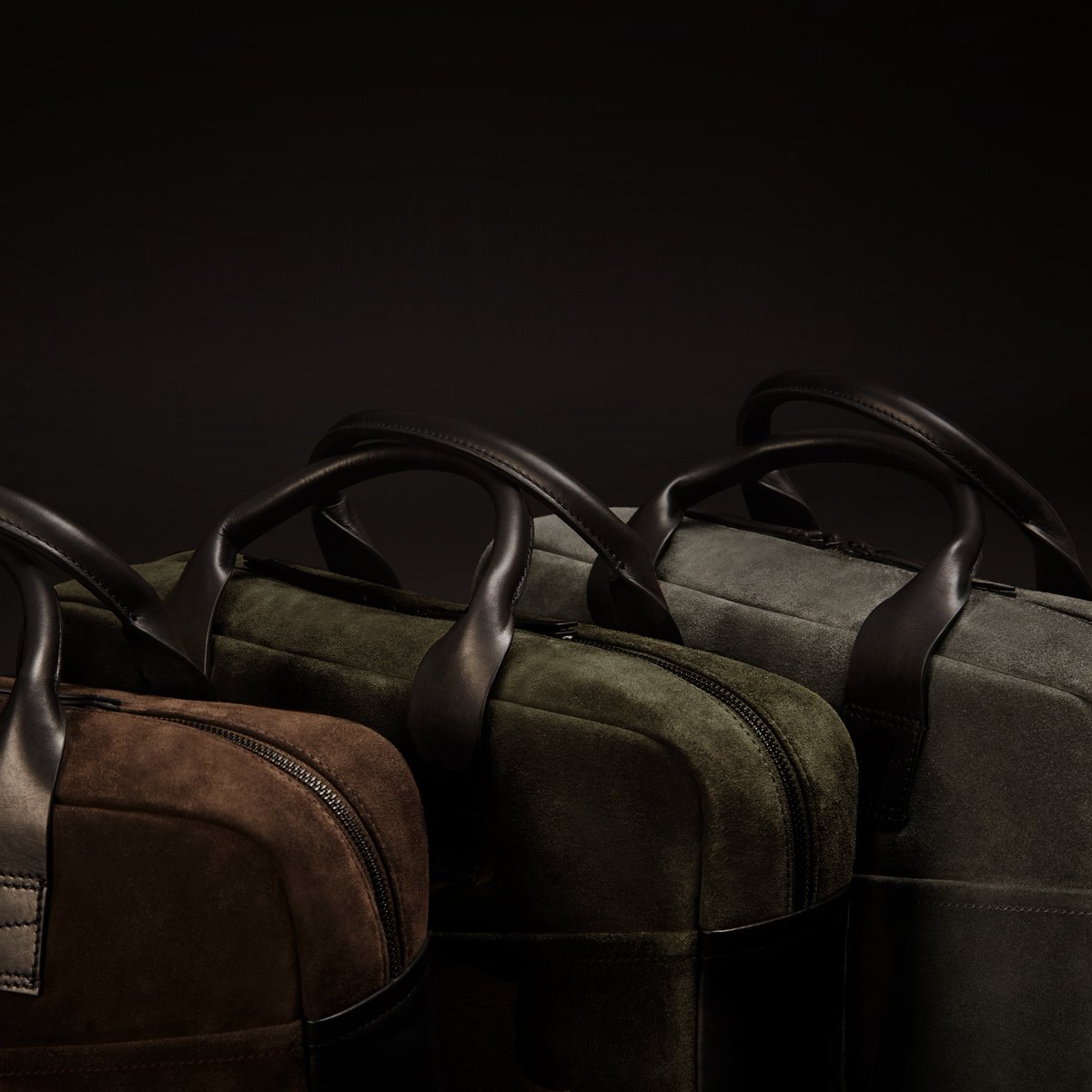 Premium accessories, complimentary colour tones and dramatic lighting for @hyltongoods.

iheartstudios.com
