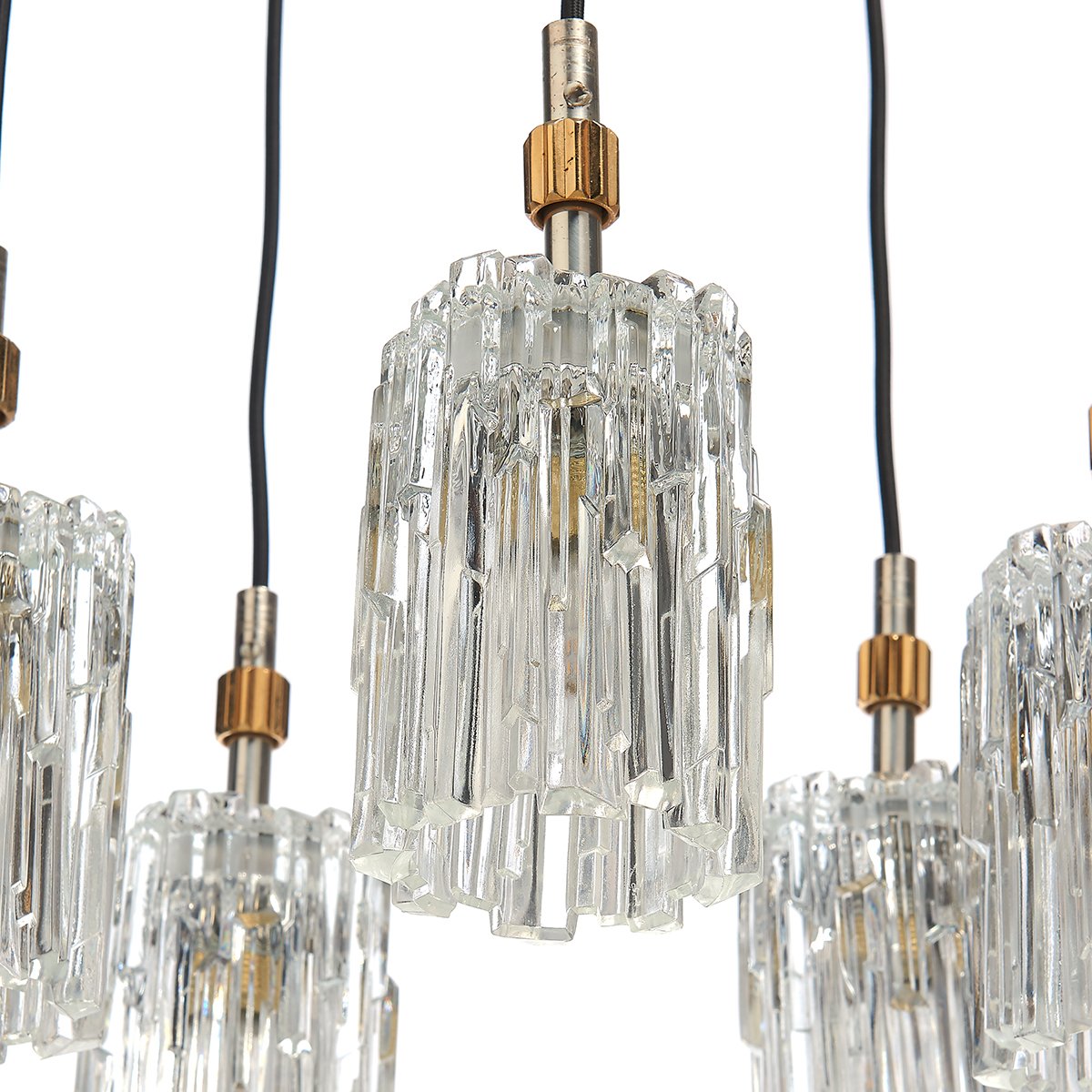 rubywattslights's tweet image. Catch the eye of your guests with this original Hillebrand from the 1950-1970 period. New to the Ruby Watts Vintage Collection, this exclusive piece will create a wonderful ambience in any setting. #HillebrandLighting #RubyWattsVintage