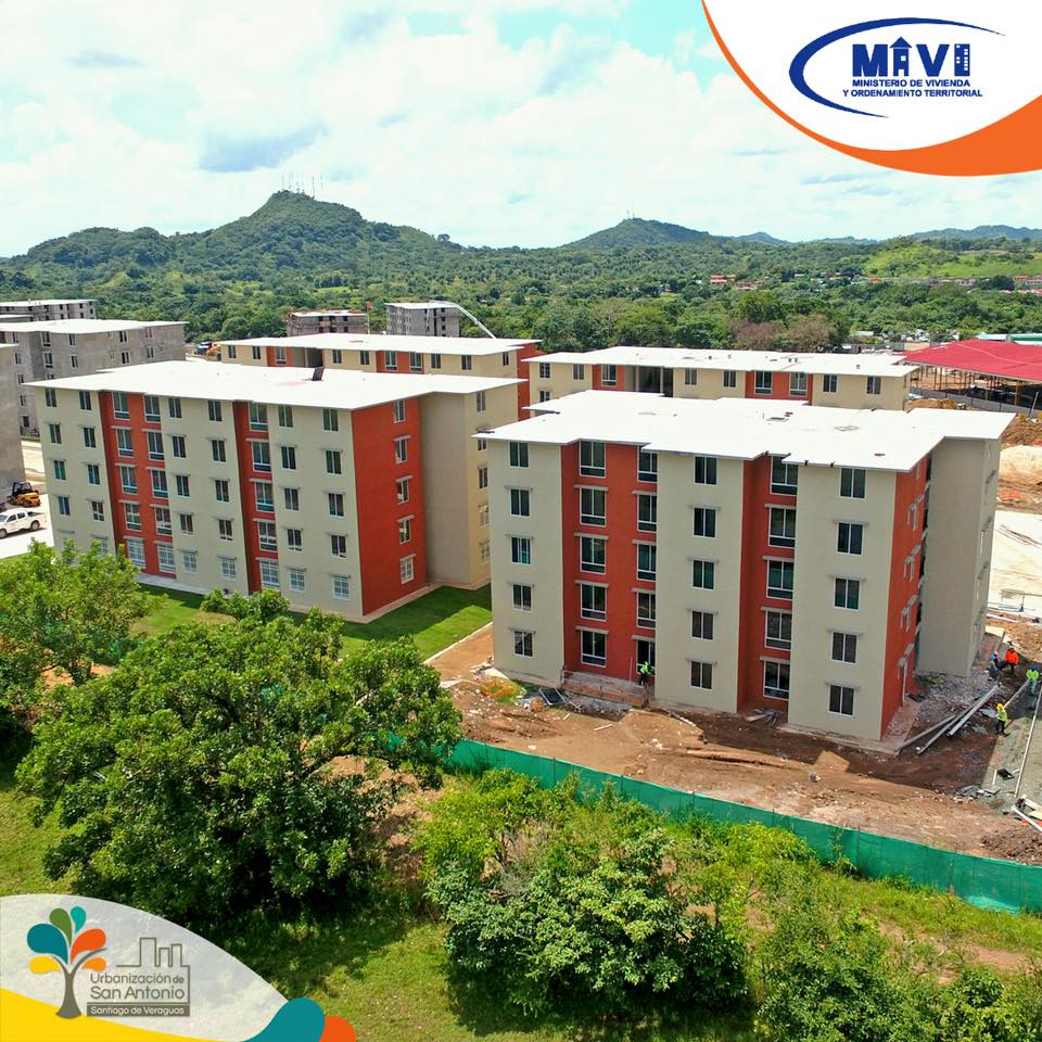 <a href="/UrbdeSanAntonio/">UrbdeSanAntonio</a> #VeraguasProgresa: Director regional del Miviot, <a href="/RoldanPineda07/">Roldan A. Pineda Y.</a> , brinda detalles en <a href="/sertvnoticias/">Sertv Noticias</a> sobre la entrega del proyecto #UrbdeSanAntonio en Veraguas. <a href="/UrbdeSanAntonio/">UrbdeSanAntonio</a>