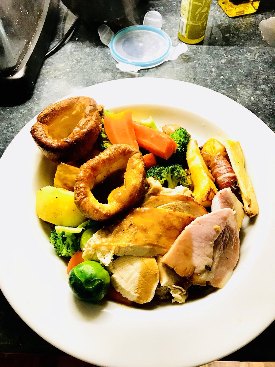 Simon Ross tweet media