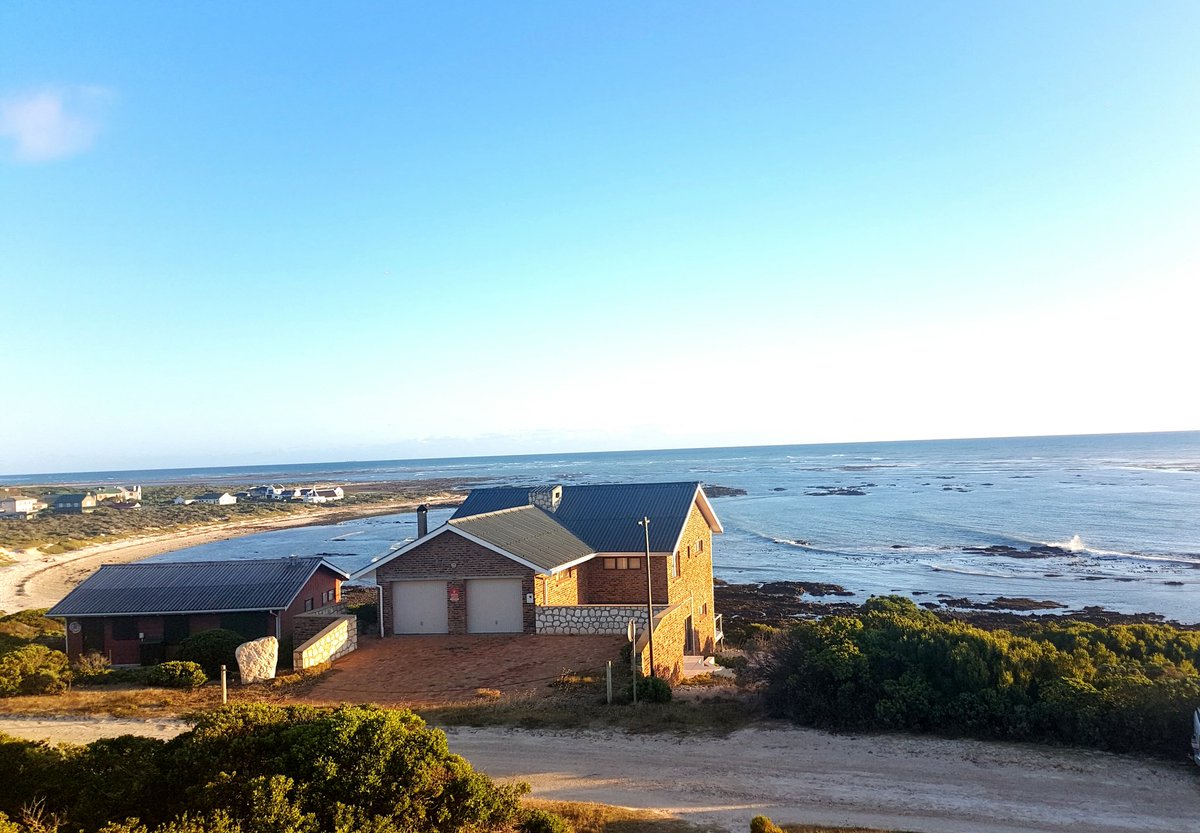 Vroegaand op Suiderstrand. Kaap Agulhas Nasionale Park. <a href="/SouthernStaying/">Southern Staying 🏡</a>