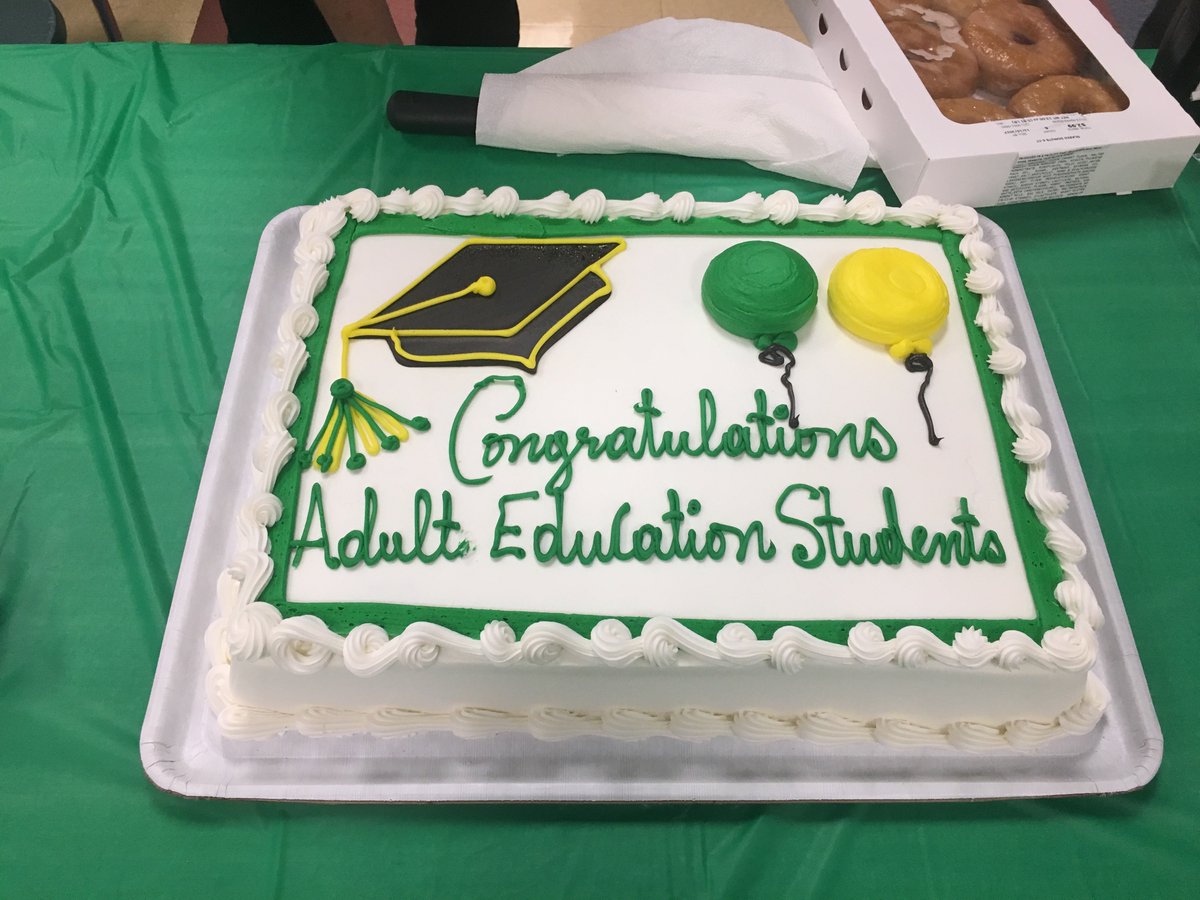 JHS_AdultCommEd's tweet photo. It's a family affair @jupiter_high Adult Education @ACEofPBC ! Congratulations!! @ElSolJupiter @Area4SuptPBCSD https://t.co/XMF7GNJS9I