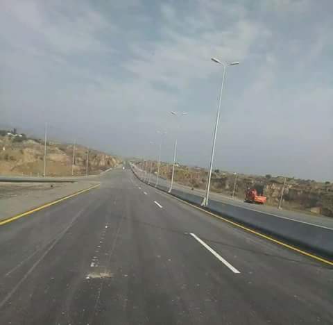 nusratshaikh19's tweet photo. #CPEC  silk route 60km #hazara Express way E-35 under final stage. It will be expected to open 25december 2017 inshallah @zlj517 @BeltandRoadDesk https://t.co/xnPFvKPfUe