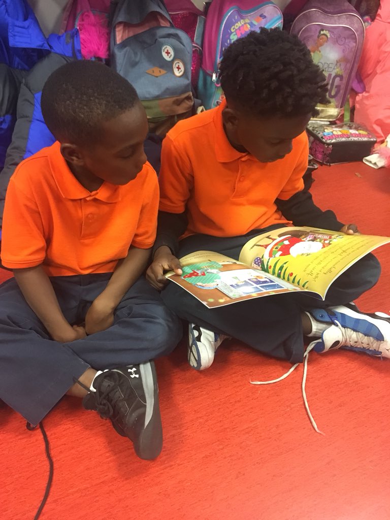 pgloverNCCAE's tweet photo. Shout out to @GBuff_NCCAE ‘s class for coming to read to my kiddos today!! We loved it!! #NCCAErandomactsofkindness https://t.co/IwO5L27kow