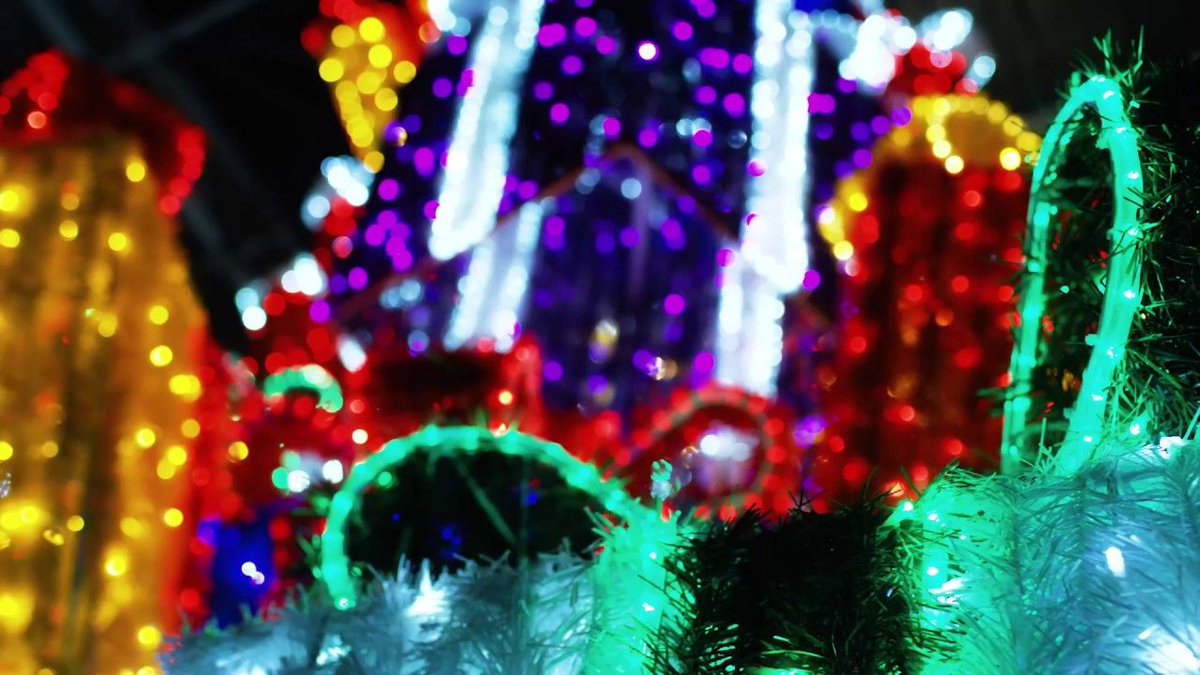 TourismLangley's tweet image. Have you visited @glow_christmas? There is tickets available this week! Check out the beautiful light displays &amp;amp; treats for your inner foodie. buff.ly/2CxpKMy #Langleyfresh